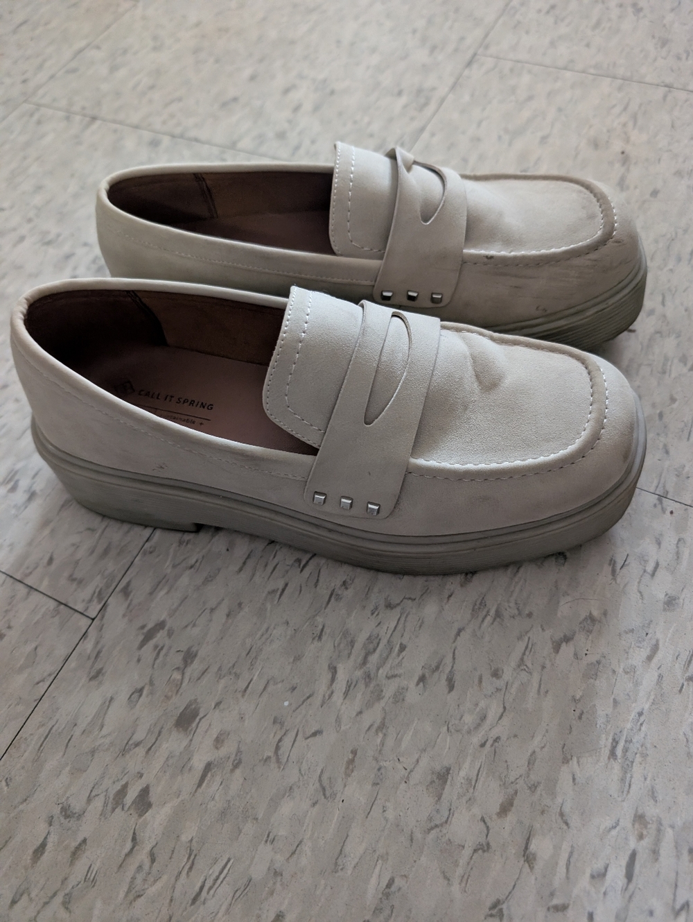 Women's LIMITLESS Call It Spring Cream Platform Loafers - Picture 5 of 6